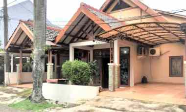 dijual rumah perumahan taman persada