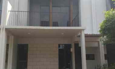 dijual rumah perumahan wisteria metland