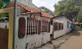 Dijual Rumah Tua Hitung Tanah dekat Pintu Toll di Pesanggrahan Jakarta