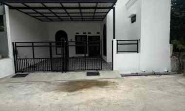 Dijual Rumah 2 Lantai Klasik Modern Pesona Anggrek Bekasi Utara