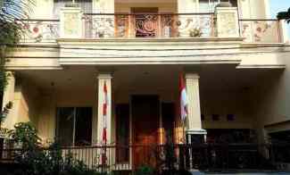 Rumah 3Lt, Balkon Hdp Timur, Semi Furnished, Pesona Khayangan Margonda