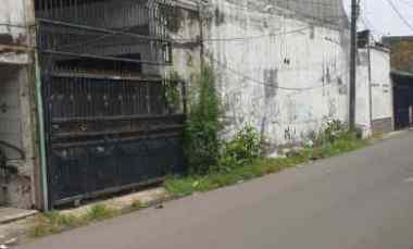 dijual rumah petemon barat