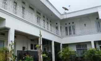 Rumah 2 Lantai Semi Furnished, Lokasi Strategis di Joglo Jakarta Barat