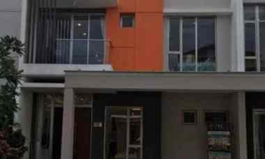 dijual rumah pik2