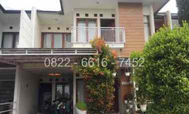 dijual rumah pine villa
