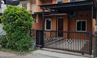 dijual rumah pinus regency jl soekarno