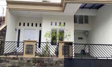 dijual rumah pisangan