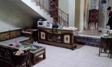 dijual rumah pisangan