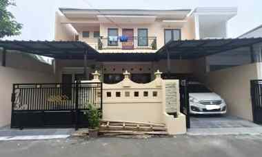 Dijual Rumah 2 Lantai Siap Huni di Bukit Cirendeu, Tangsel