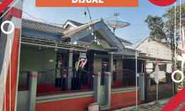 dijual rumah pojok di perumahan bumi mangli permai