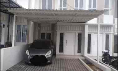 dijual rumah pondok aren