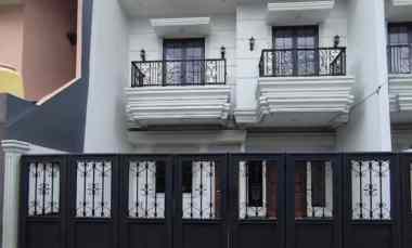 Rumah Brand New Desain Classic Modern Pondok Bambu Jakarta Timur