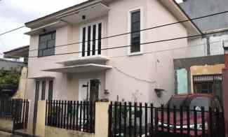 Rumah Murah 2 Lantai di Perum Pondok Gede Housing, Jatirahayu Bekasi