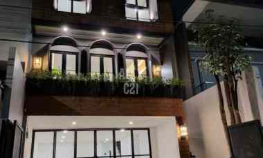 Dijual Rumah Baru Semifurnished 3,5 Lantai di Pondok Indah, Jakarta Se