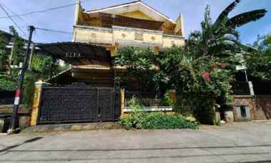 Rumah 3Lt, Hdp Selatan untuk Hunian, Kost atau Kantor, Pondok Jaya