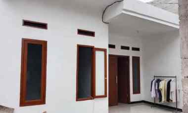 dijual rumah pondok kacang barat pondok