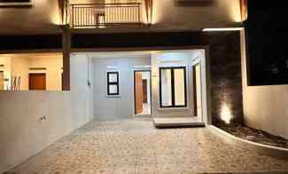 dijual rumah pondok kelapa