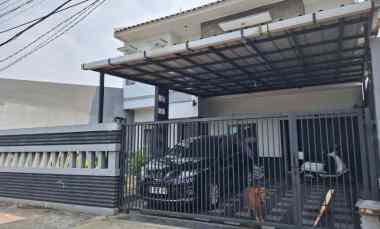 dijual rumah pondok kelapa