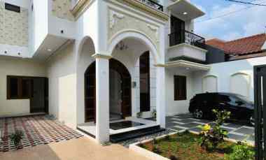 dijual rumah pondok kelapa