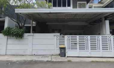 dijual rumah pondok kelapa