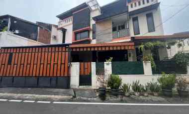 dijual rumah pondok kelapa