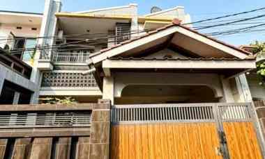 dijual rumah pondok kopi
