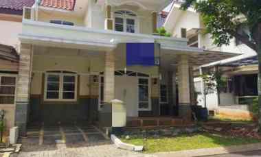 dijual rumah posisi semi hook di kota wisata cibubur