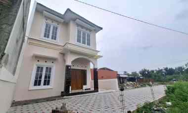 dijual rumah potorono kec banguntapan