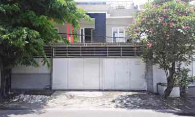 dijual rumah pucang anom