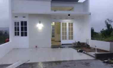 Rumah Selangkah ke Gedung BPK Ri Banyumanik Pudak Payung
