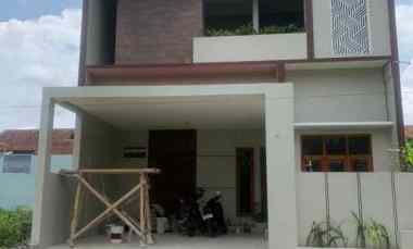 dijual rumah pugeran