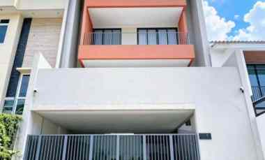dijual rumah pulomas