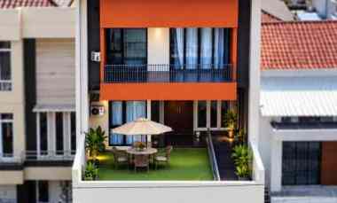 Dijual Rumah di Pulomas Jakarta Timur 4 Lantai Fully Furnished Luas