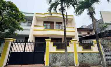 dijual rumah pulomas pulo gadung