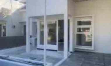dijual rumah puri asri