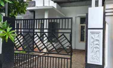 dijual rumah puri safira regency