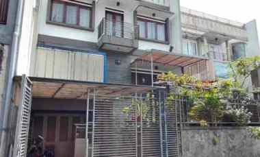 dijual rumah puri syailendra setrasari