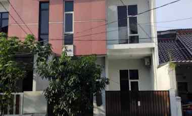dijual rumah purimas regency