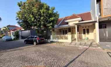 Rumah Siap Huni Depan Taman Purimas Regency Surabaya Timur
