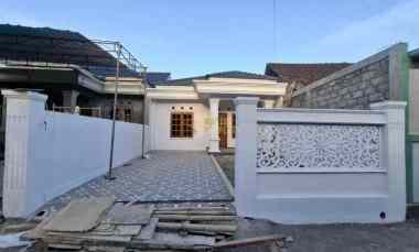 gambar dijual rumah purwomartani