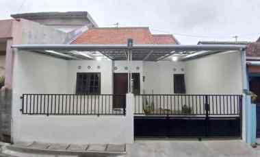 dijual rumah purwomartani
