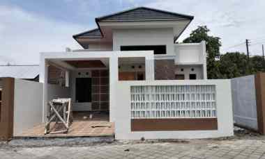 dijual rumah purwomartani kalasan