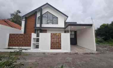 dijual rumah purwomartani kec kalasan