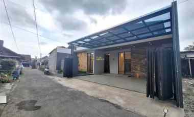 dijual rumah purwomartani kec kalasan