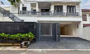dijual rumah radio dalam