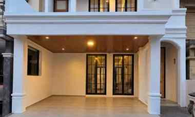 dijual rumah raffless hills cibubur