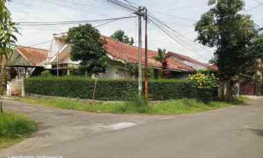 dijual rumah rajamantri