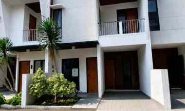 dijual rumah rangkapan jaya baru
