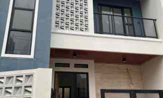 dijual rumah rangkapan jaya pancoran