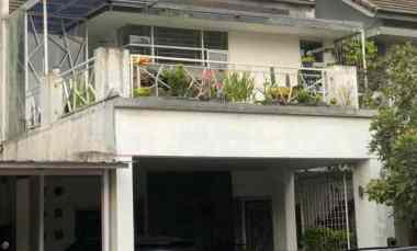 dijual rumah rapi siap huni di the address cibubur